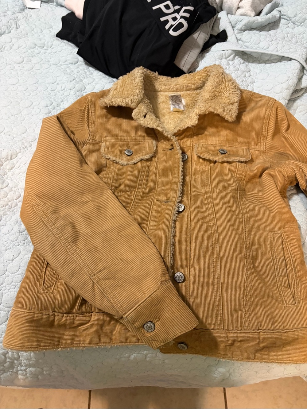 GAP Corduroy Teddy-Lined Jacket in Tan